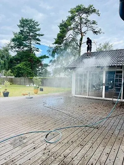Altan i Höllviken före högtryckstvätt